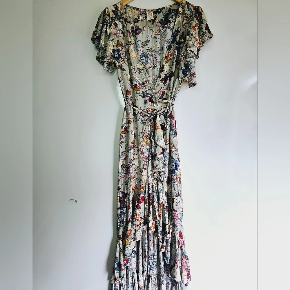 Carmen Wrap Maxi Dress by ELF Size M Gray Floral - Picture 2 of 9